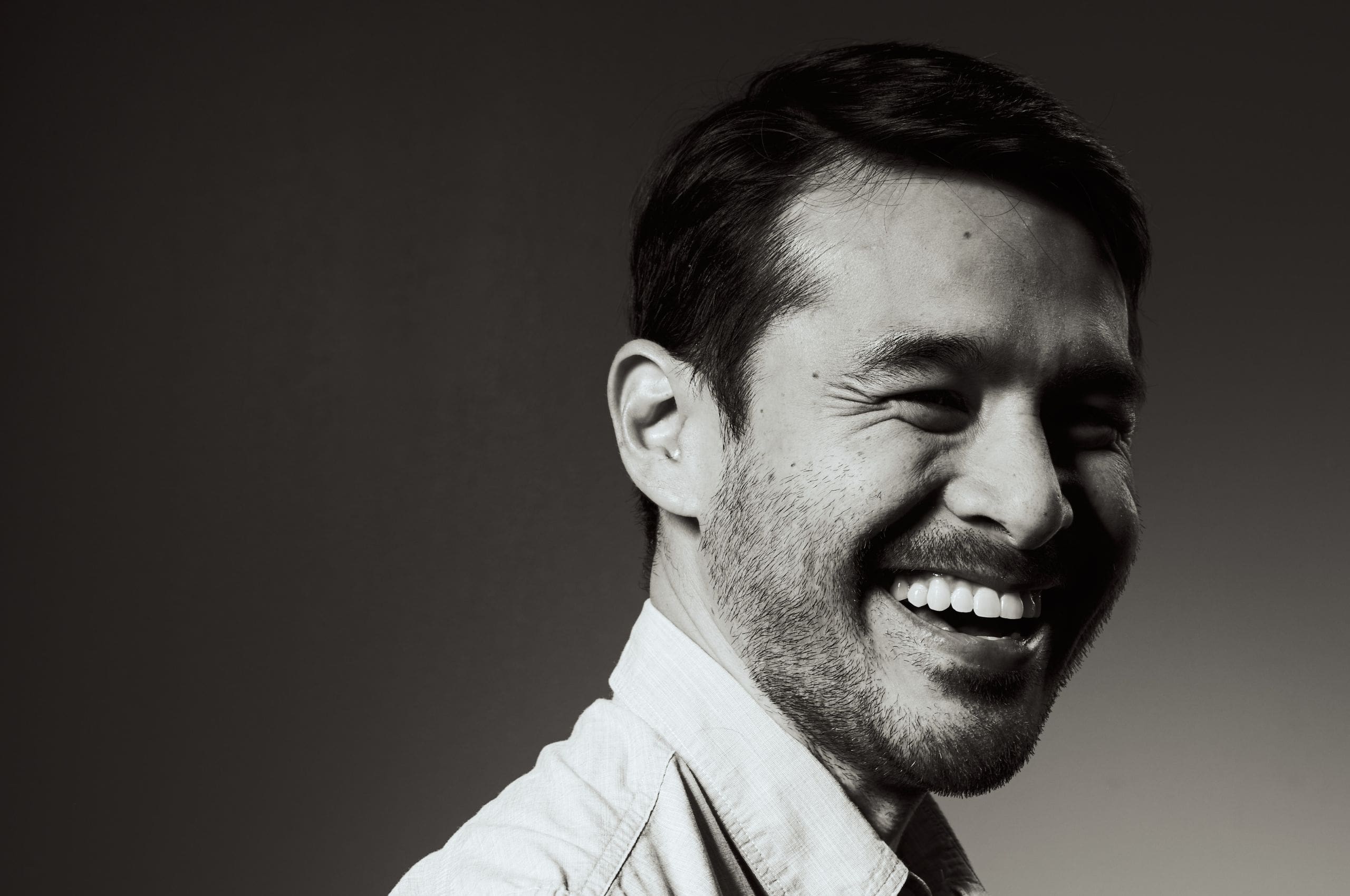 atom araullo