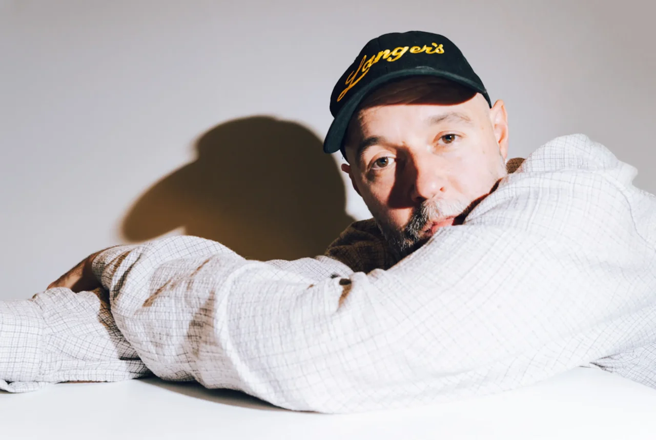 dj jack glass of bag raiders portait photo