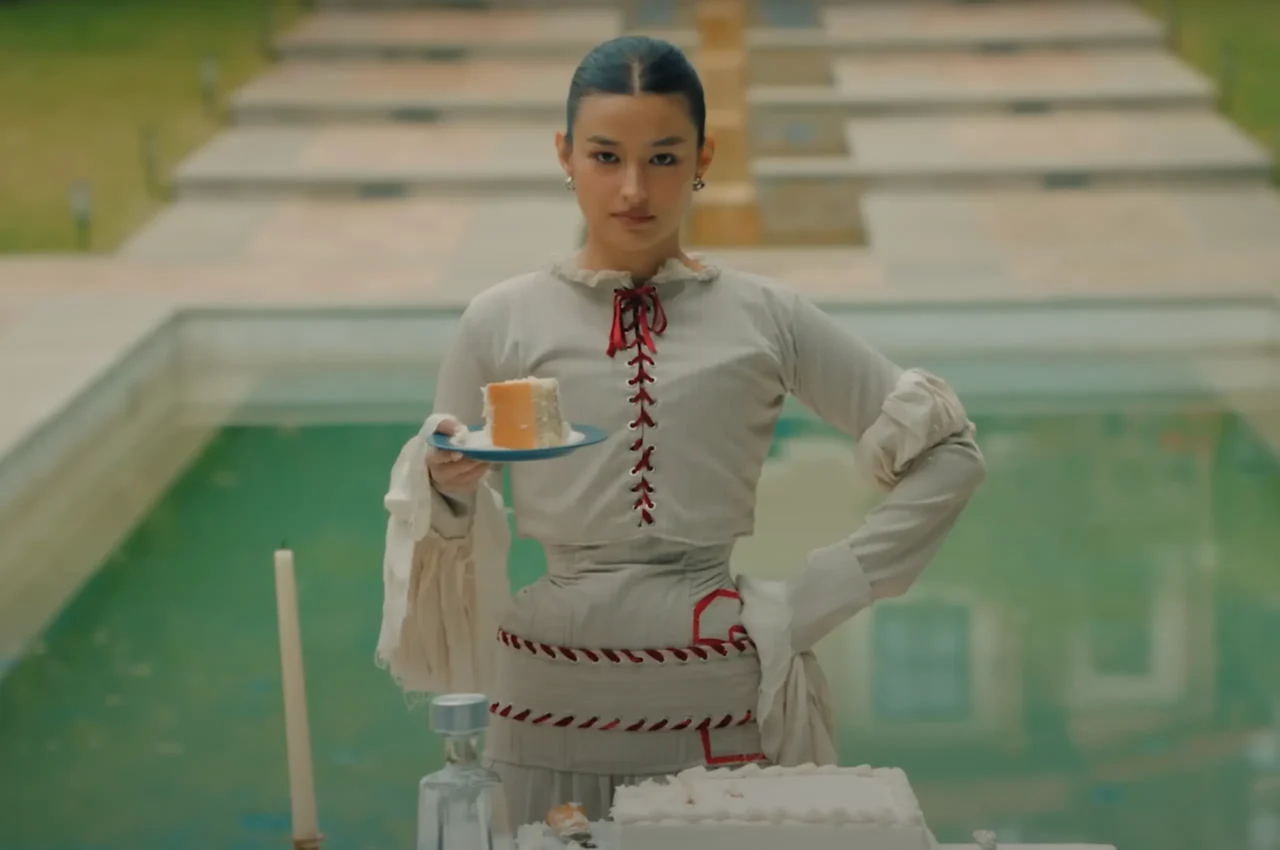 liza soberano