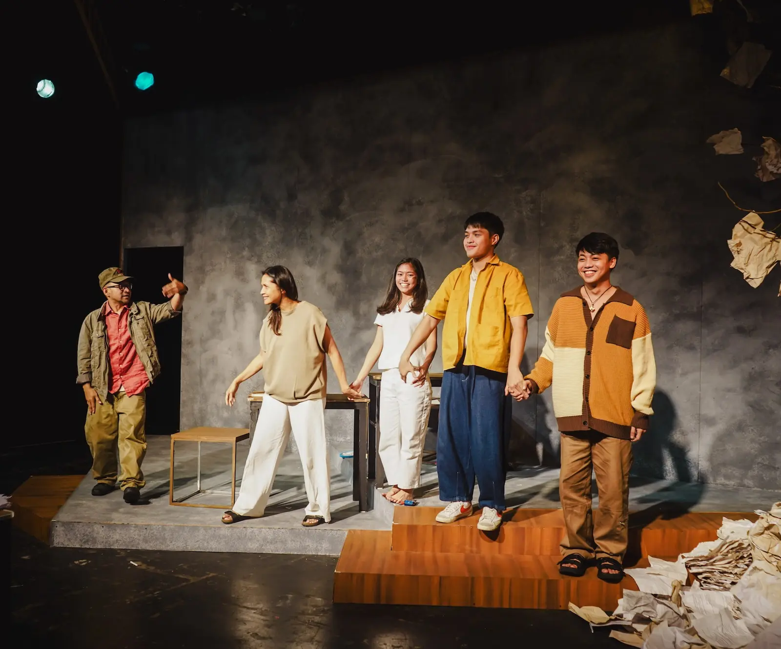 Jojit Lorenzo, Agot Isidro, Samantha Samarita, Elijah Canlas, Benedix Ramos