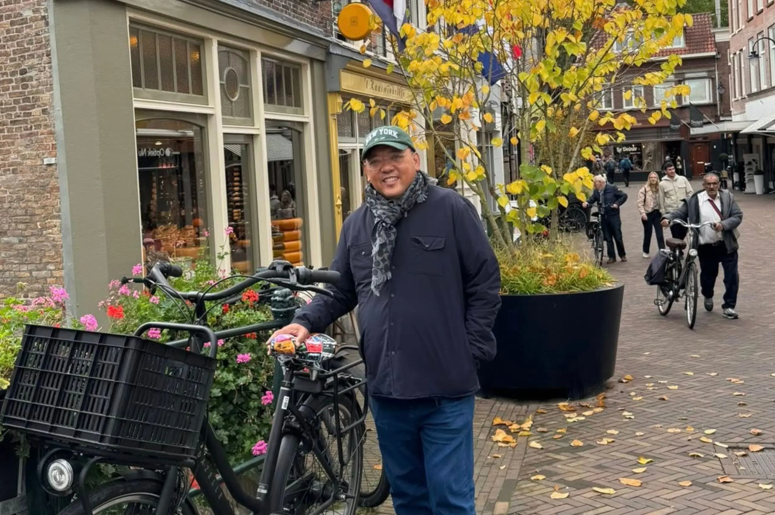 harry roque arrest netherlands passport cancelled